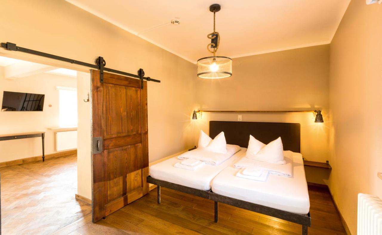 Knast-Hotel Fronfeste Amberg Buitenkant foto