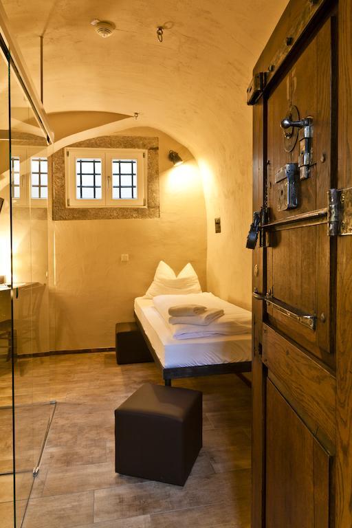 Knast-Hotel Fronfeste Amberg Kamer foto