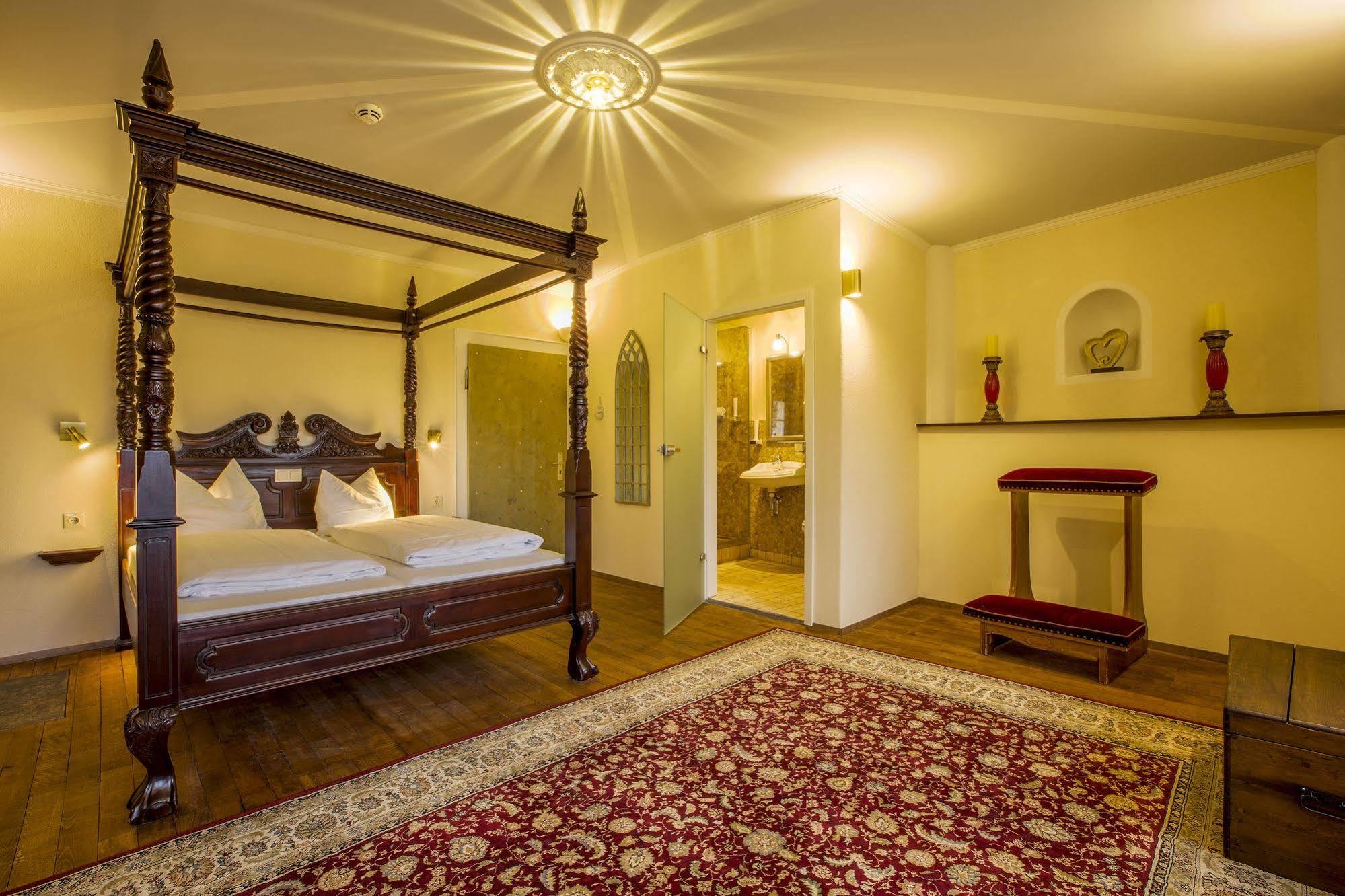 Knast-Hotel Fronfeste Amberg Buitenkant foto
