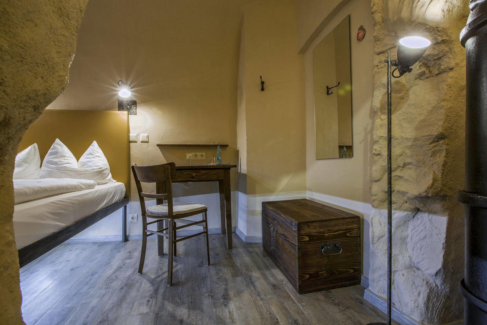 Knast-Hotel Fronfeste Amberg Buitenkant foto