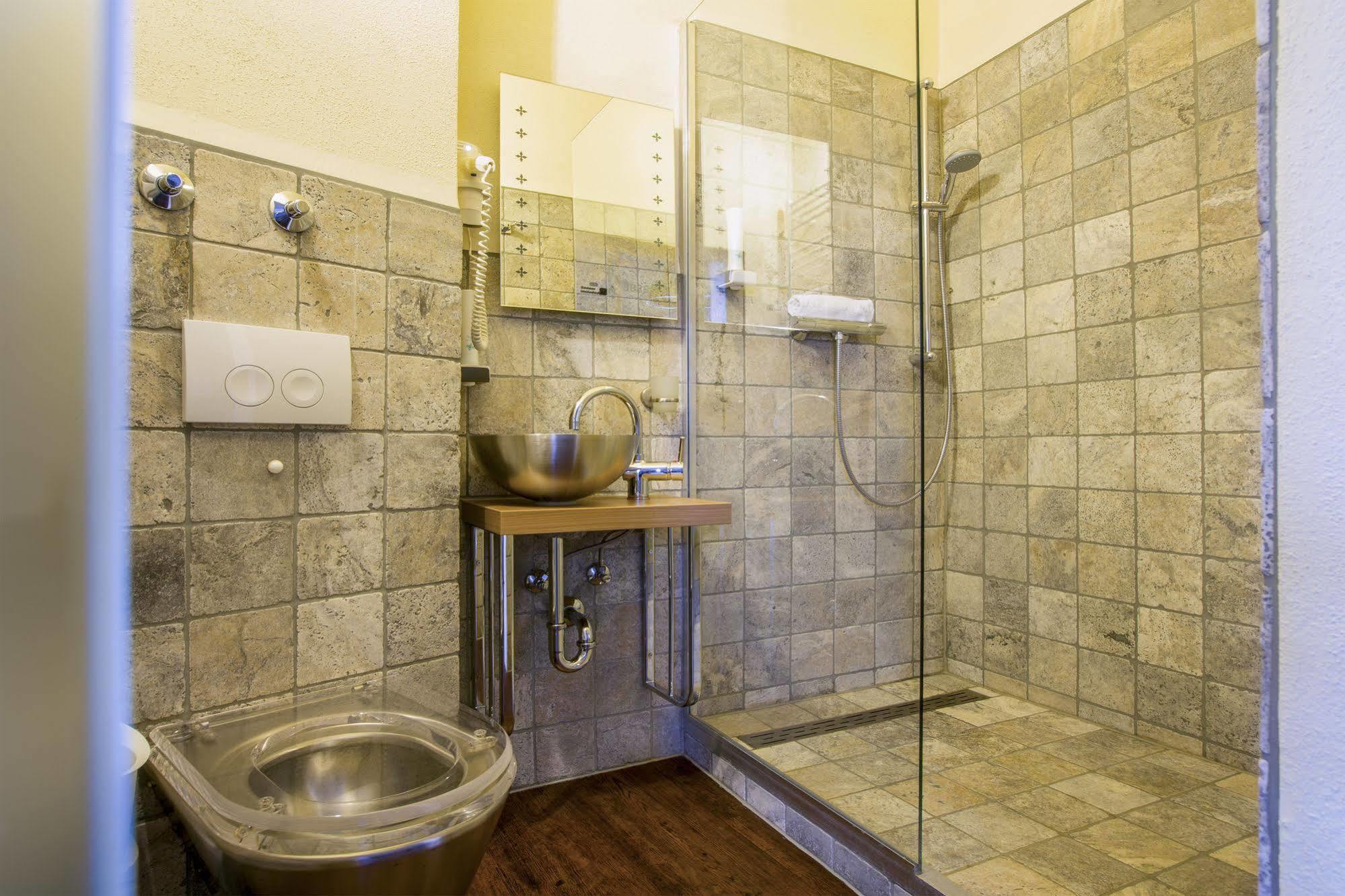 Knast-Hotel Fronfeste Amberg Buitenkant foto