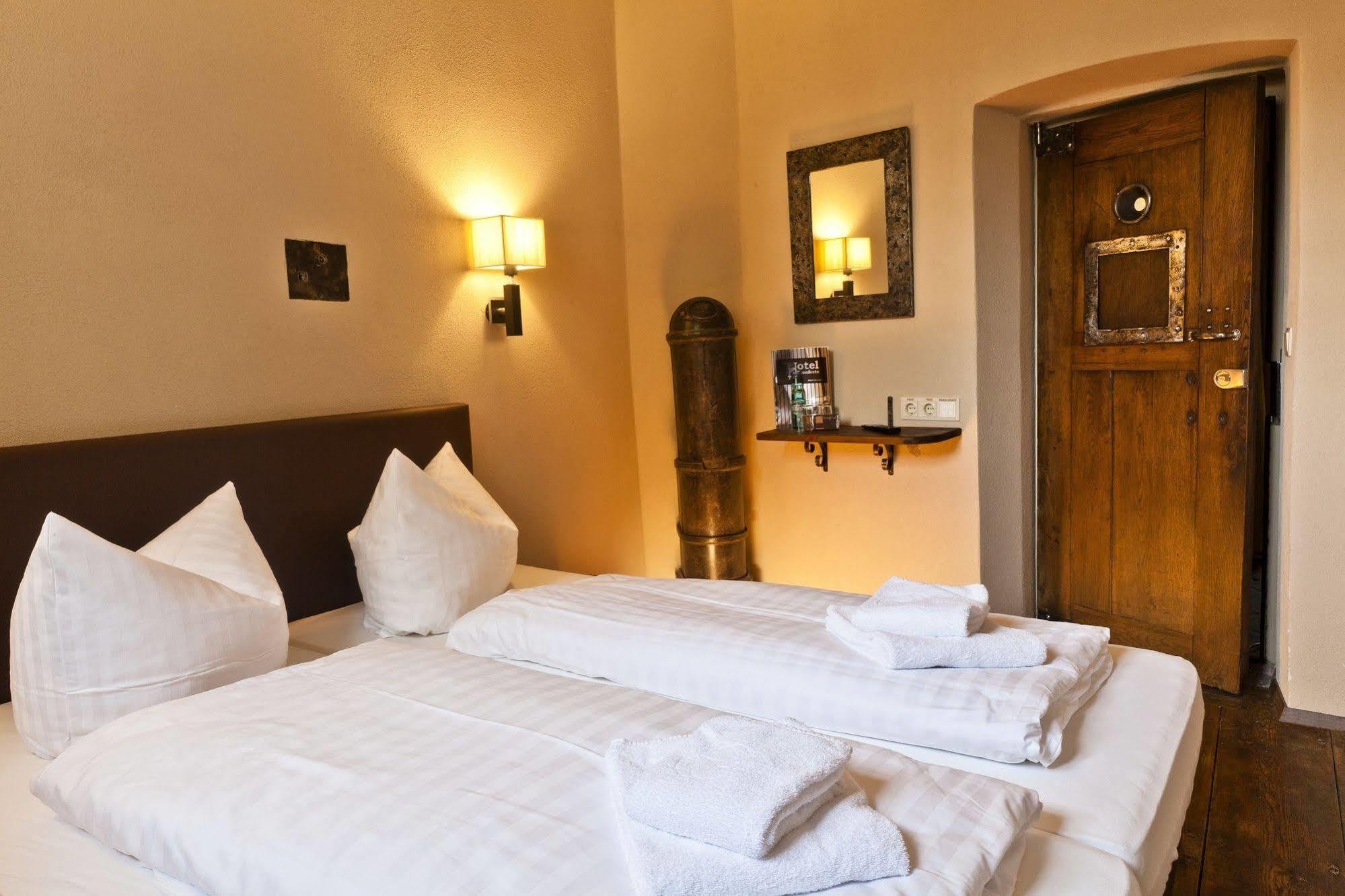 Knast-Hotel Fronfeste Amberg Buitenkant foto
