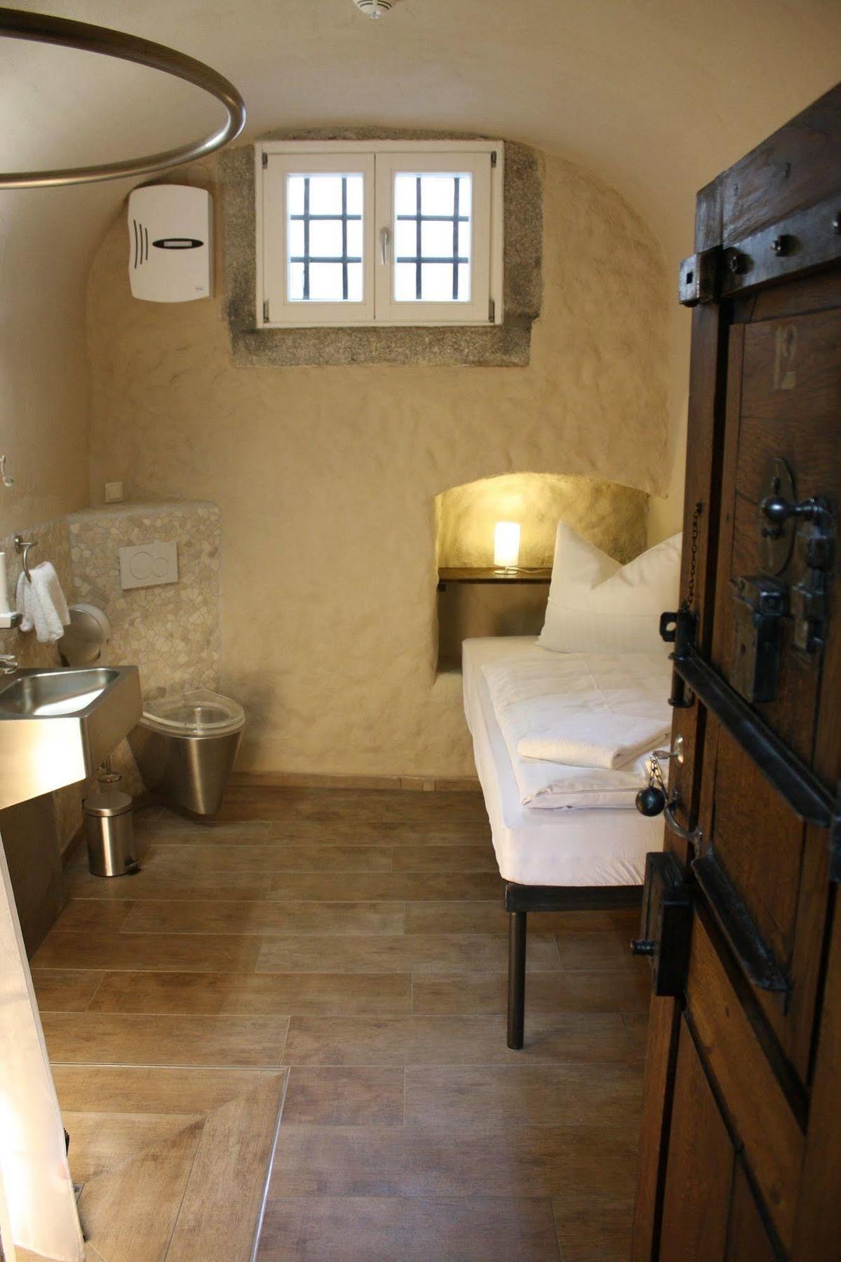 Knast-Hotel Fronfeste Amberg Buitenkant foto