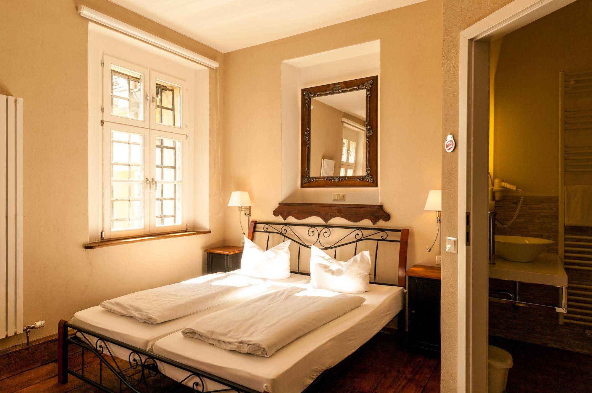 Knast-Hotel Fronfeste Amberg Buitenkant foto